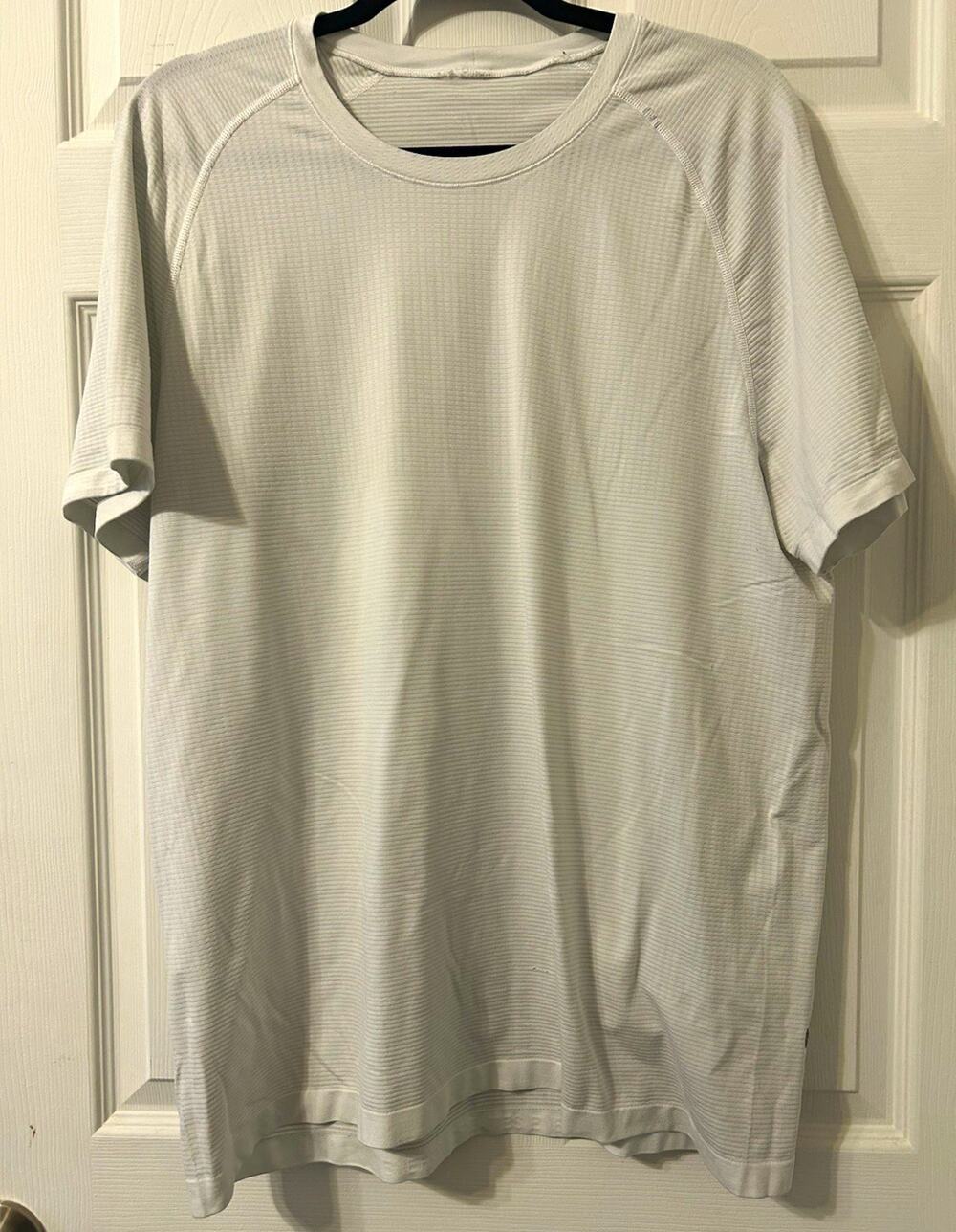 Lululemon Men's White XL DrySense Crew Neck Short Sleeve Logo Tee